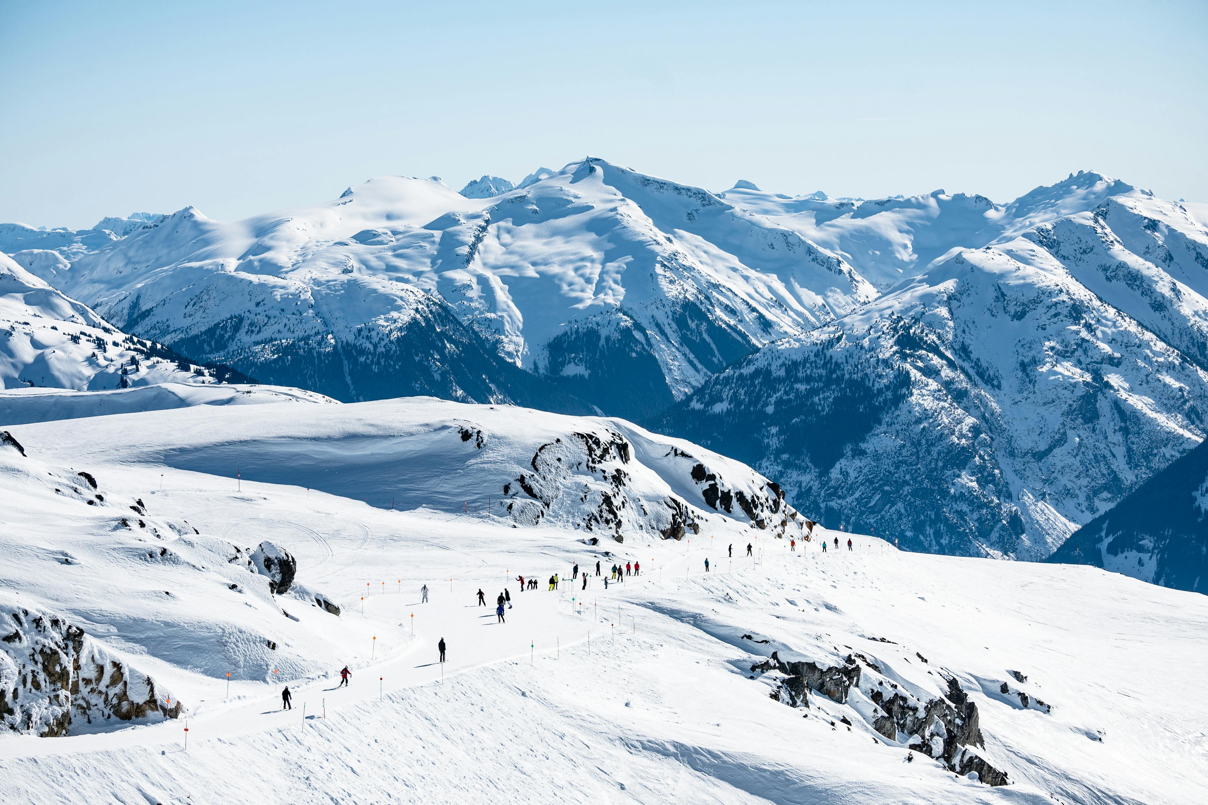 惠斯勒黑梳山双峰雪场全景